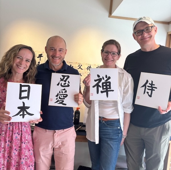 Our customers are enjoying a calligraphy experience.